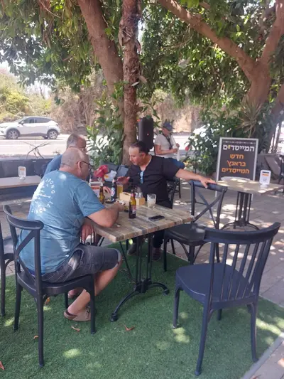 המייסדות - פיצה בר פרדס חנה
