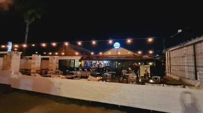 אנשו אוכל ובר מקומי
