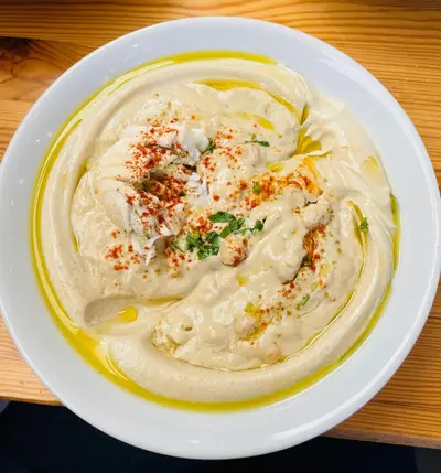 אל מסרי החומוס והפול