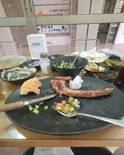 מסעדת עזיז