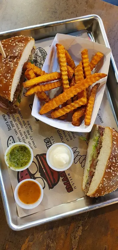 סמאש בורגרס - smash burgers