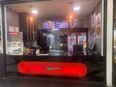 פיצה האט - Pizza hut