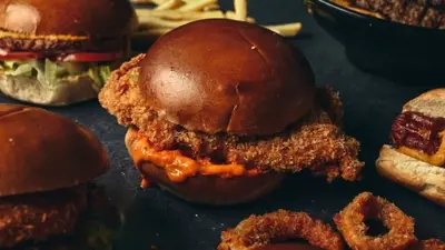 קפטן בורגר Captain Burger