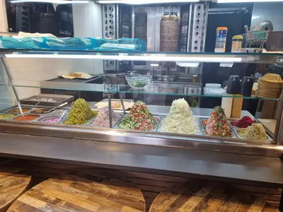 Shawarma Avi