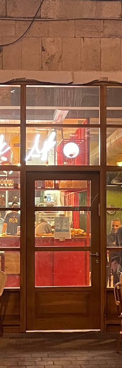 Anthony's Pizza