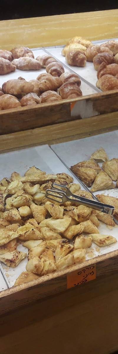 Bread bakers לחם האופים