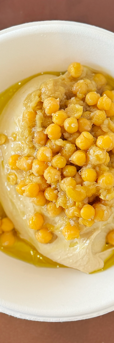 Hummus Avi (from Acre)