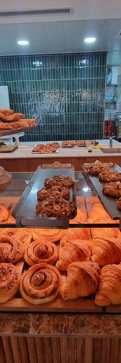 Kadosh Café Patisserie