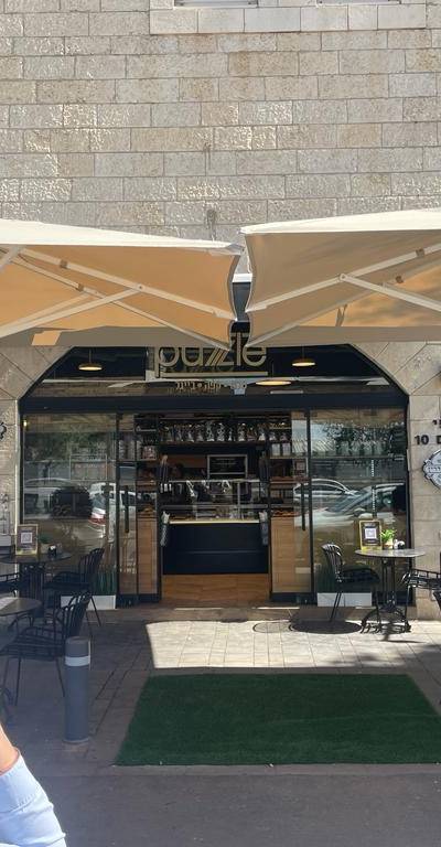 Puzzle café and pastry