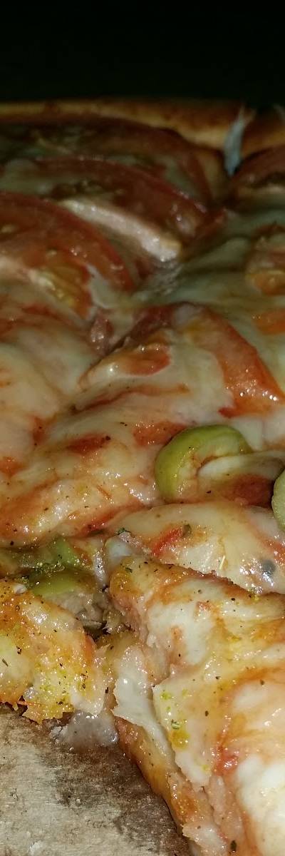 הפיצריה The Pizza Place